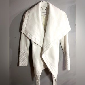 Elegant BCBG Women’s Ivory White Belted Front Wrap Pea Winter Coat $299 Xs